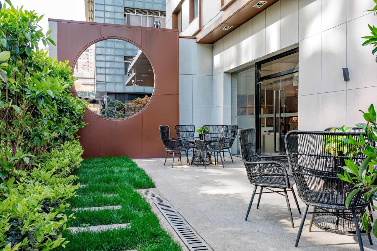 Atour Hotel Shanghai Xianxia Exterior photo