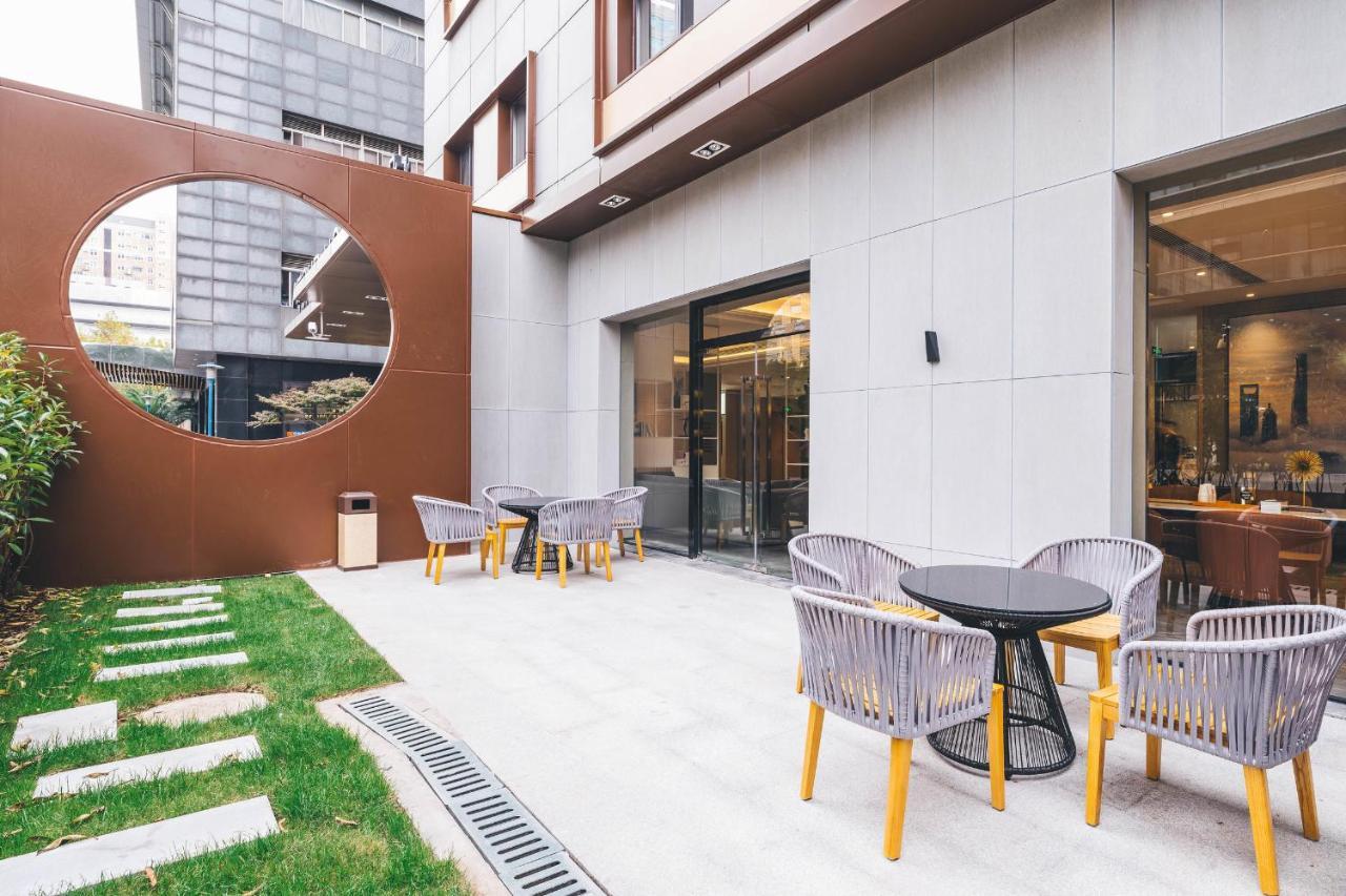 Atour Hotel Shanghai Xianxia Exterior photo